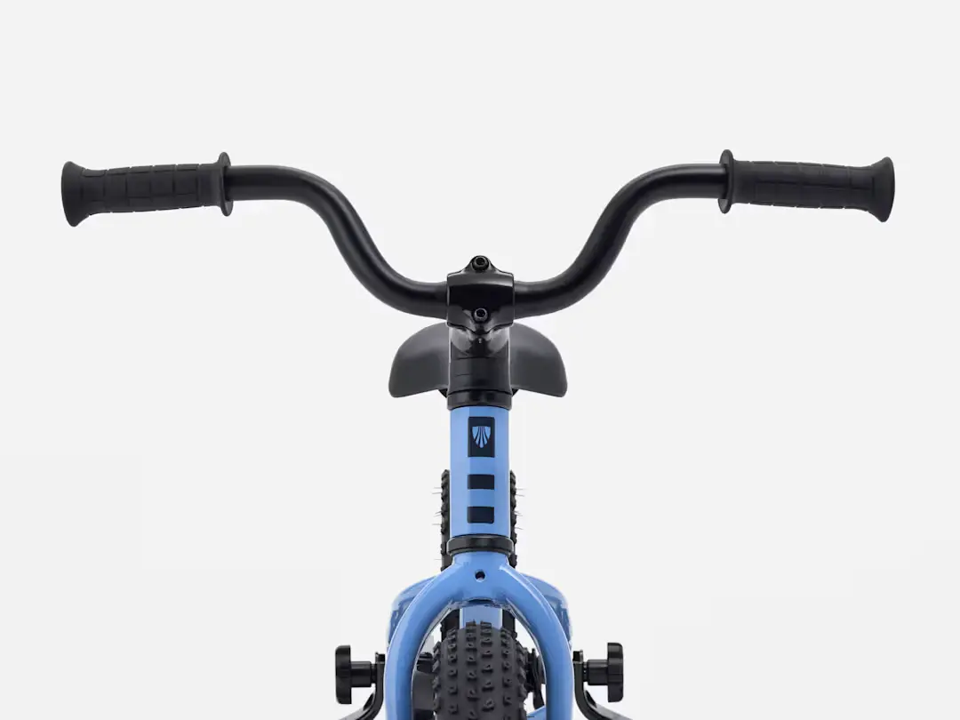 Bicicleta infantil ligera Trek Precaliber en color oficial en Bikes Click