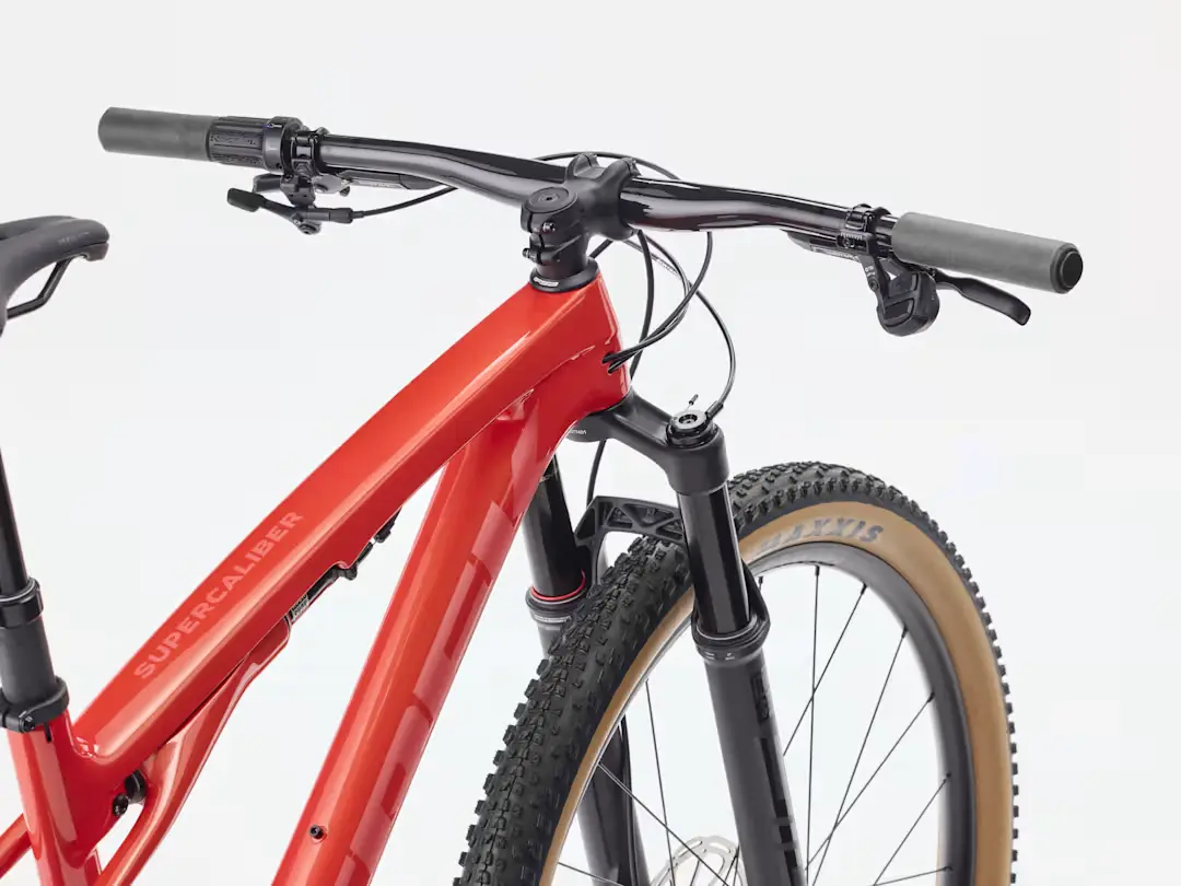 Bicicleta de montaña de carbono Trek Supercaliber SL 9.7 GX AXS Gen 2 en Bikes Click