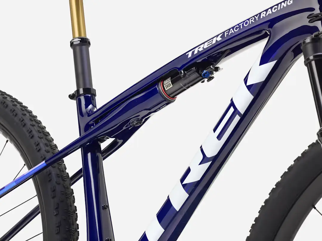 Bicicleta oficial de montaña de carbono Trek Supercaliber SLR 9.9 XTR Di2 Gen 2 en Bikes Click