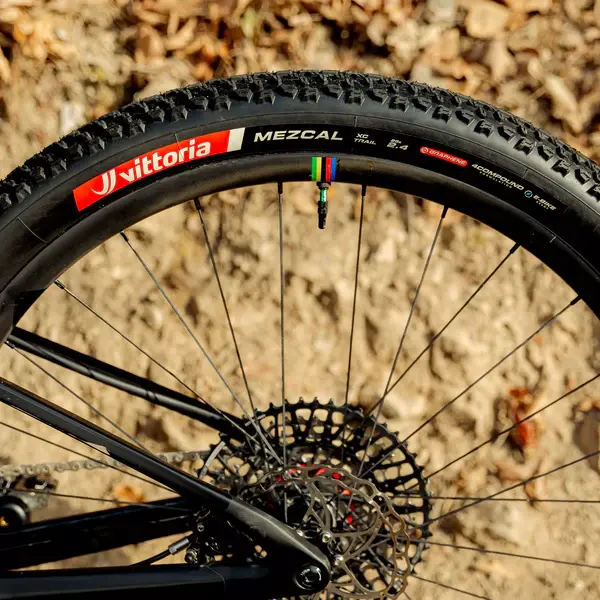 Cubierta de montaña Vittoria Mezcal XC-Trail Tubeless Ready para Cross Country