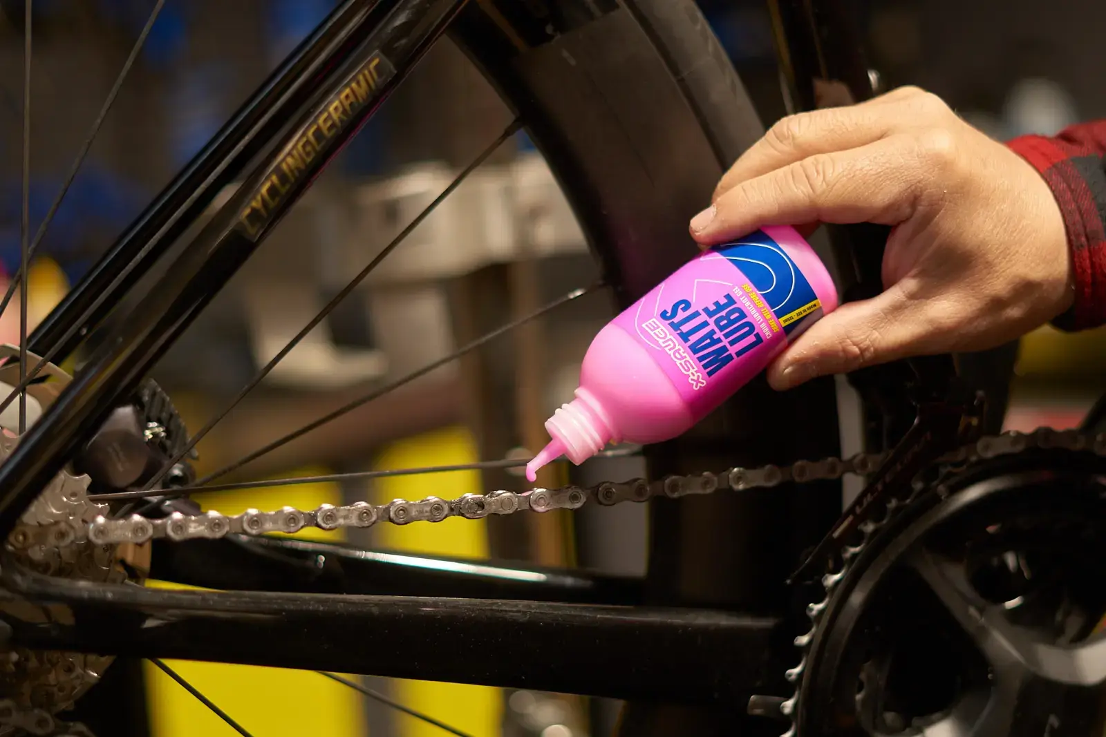 Bote de lubricante de cadena x sauce watts lube en formatos de 125ml y 500ml en Bikes Click